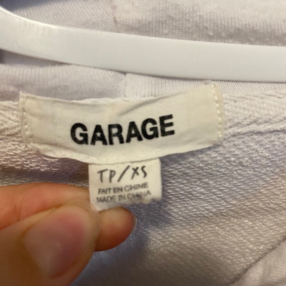 cropped zip up hoodie - Picture 3 of 3